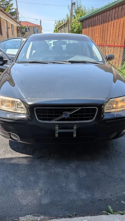 2005 Volvo S60 1st Gen - Image 2 of 8