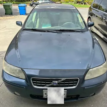 2005 Volvo S60 2.5T SE Sedan