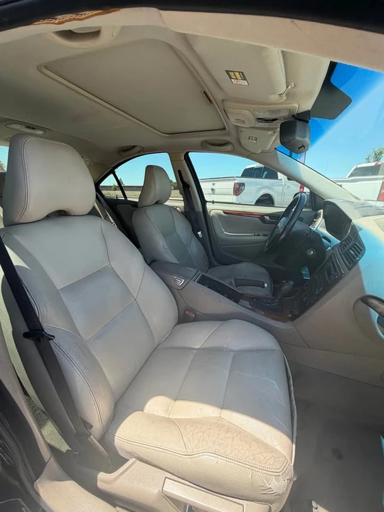 2005 Volvo S60 1st Gen - Image 9 of 11