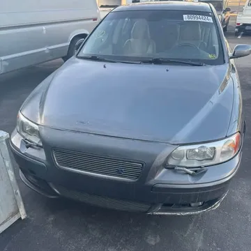 2005 Volvo S60 R