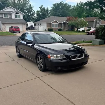 2005 Volvo S60 R Sedan 4D