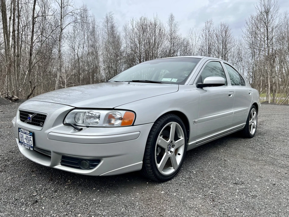 2005 Volvo S60 R 1st Gen - Image 10 of 31