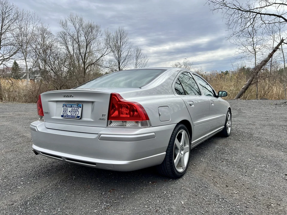 2005 Volvo S60 R 1st Gen - Image 4 of 31