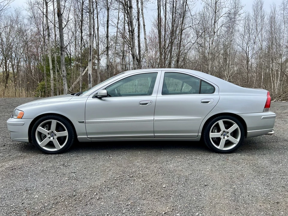 2005 Volvo S60 R 1st Gen - Image 9 of 31
