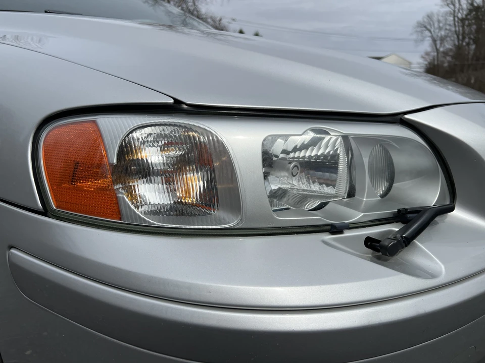 2005 Volvo S60 R 1st Gen - Image 26 of 31