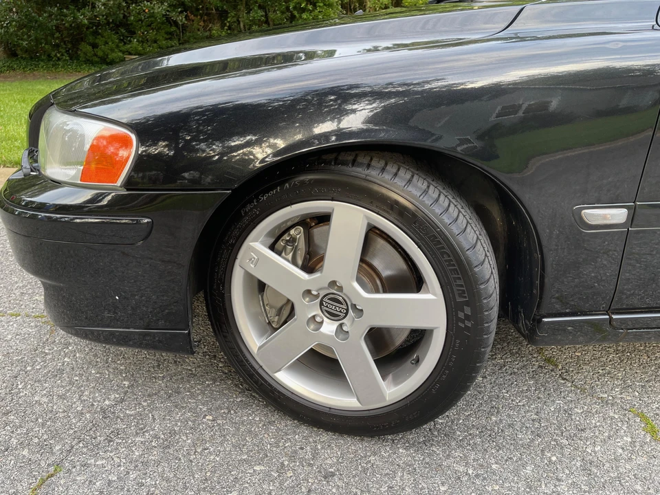 2005 Volvo S60 R 1st Gen - Image 15 of 31