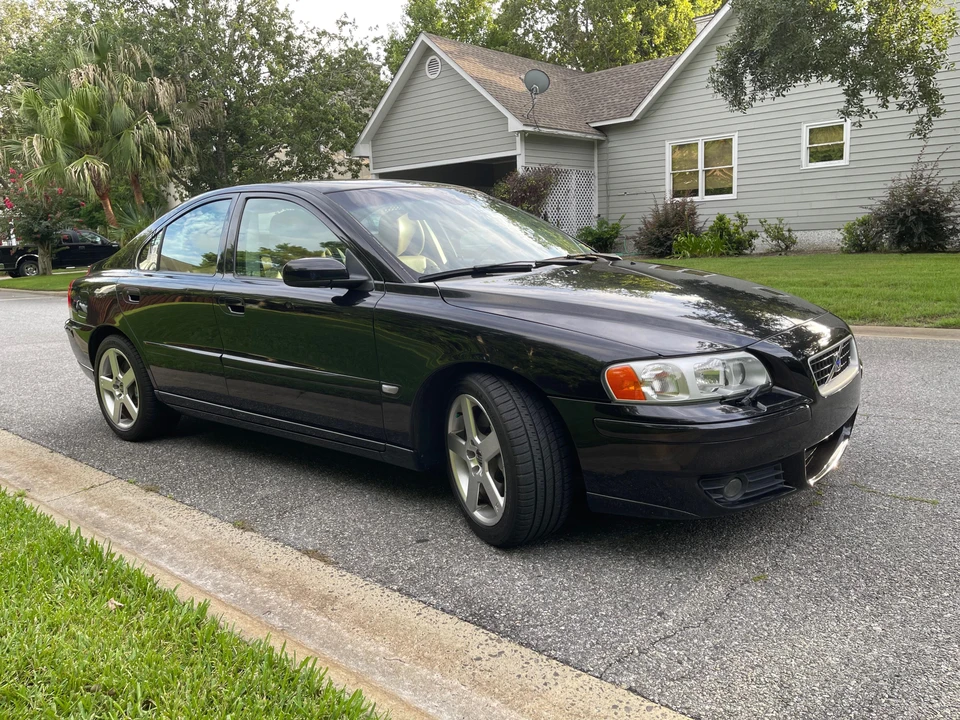 2005 Volvo S60 R 1st Gen - Image 13 of 31
