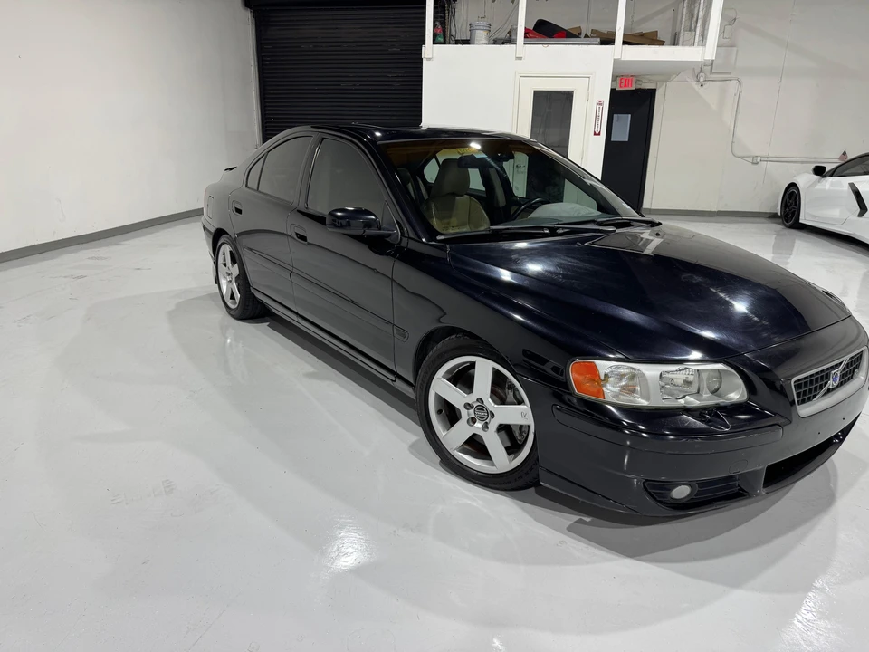 2005 Volvo S60 R 1st Gen - Image 11 of 31
