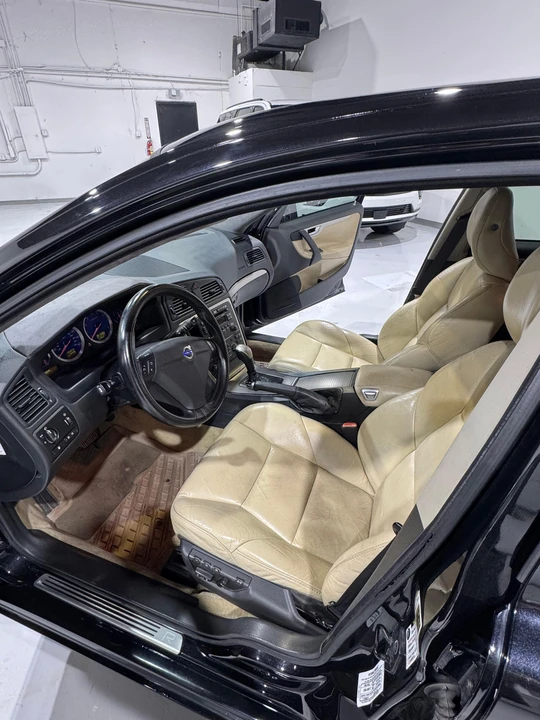 2005 Volvo S60 R 1st Gen - Image 26 of 31