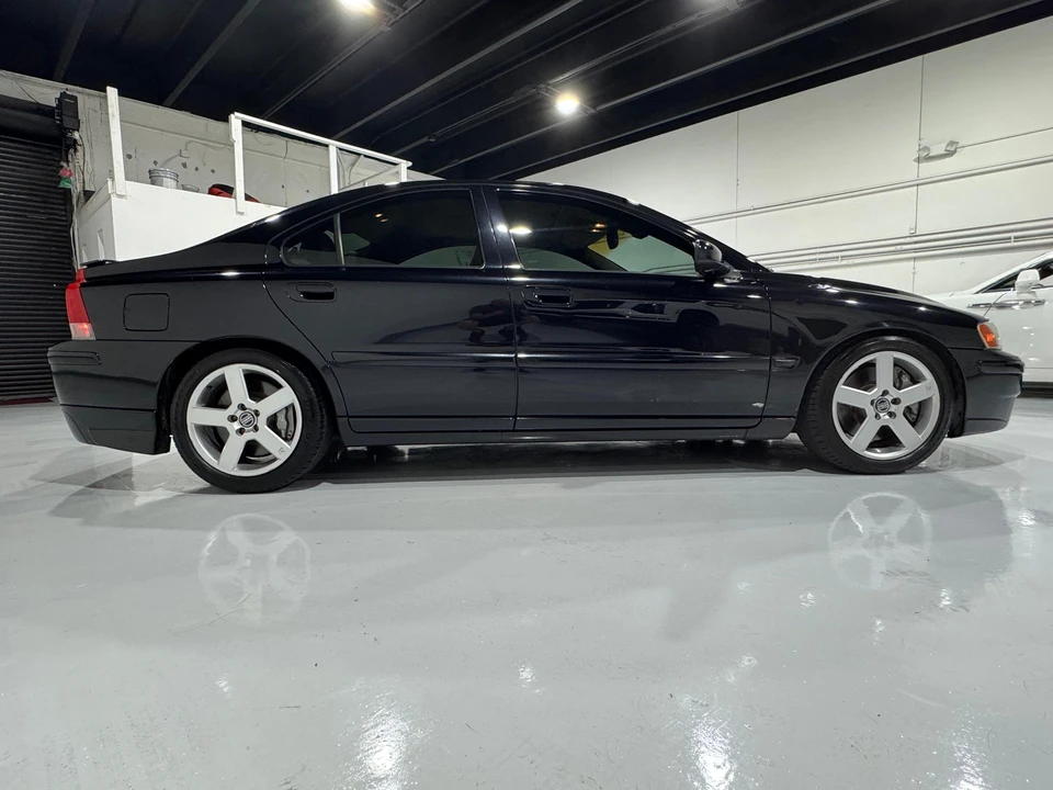 2005 Volvo S60 R 1st Gen - Image 10 of 31