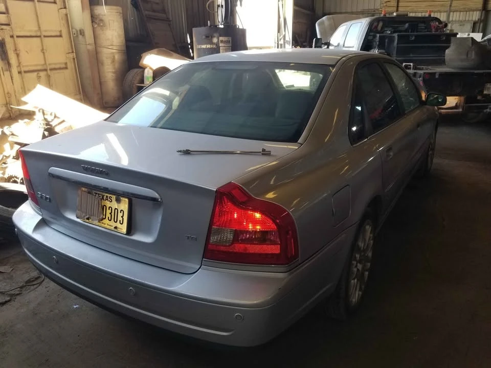 2005 Volvo S80 1st Gen - Image 2 of 13