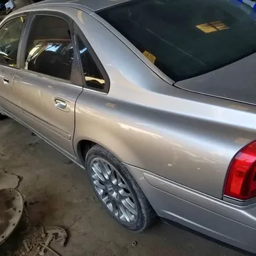 2005 Volvo S80 2.5T