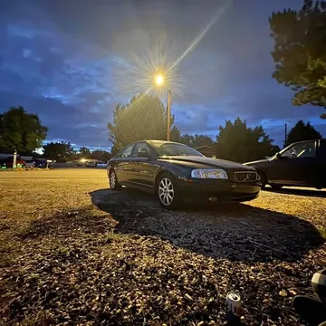 2005 Volvo S80 2.5T Sedan
