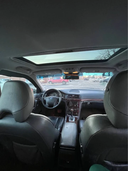 2005 Volvo S80 1st Gen - Image 15 of 17