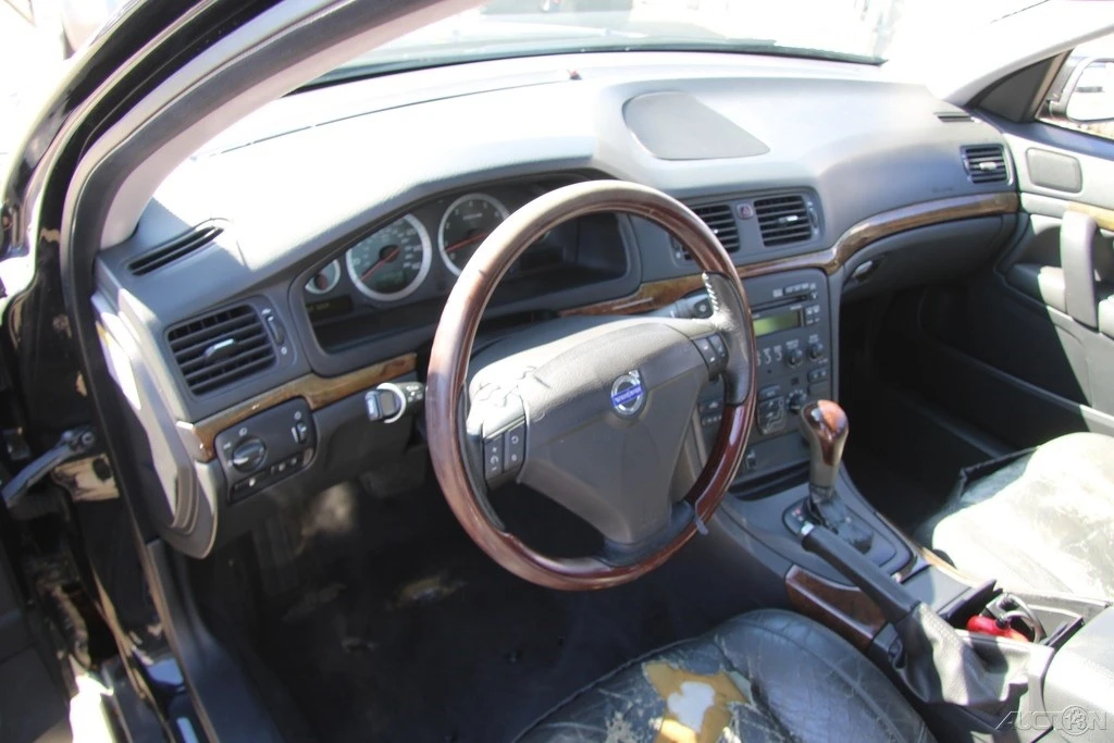 2005 Volvo S80 1st Gen - Image 15 of 21