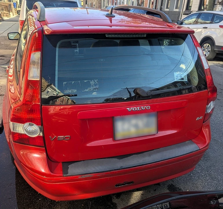 2005 Volvo V50 - Image 2 of 20