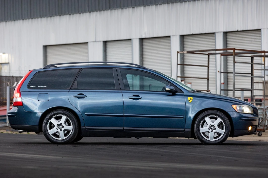 2005 Volvo V50 - Image 3 of 31