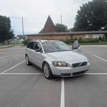2005 Volvo V50 T5 Sport Wagon 4D