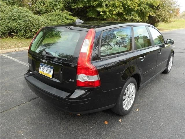 2005 Volvo V50 - Image 3 of 12