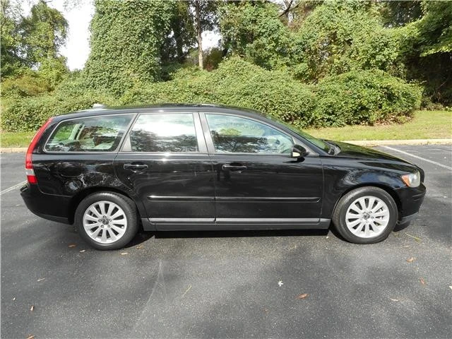 2005 Volvo V50 - Image 2 of 12