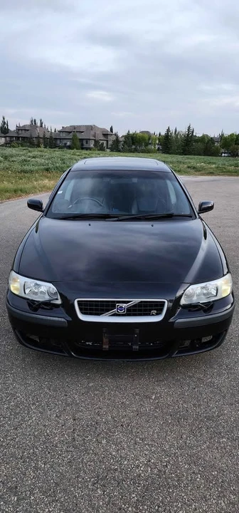 2005 Volvo V70 2nd Gen - Image 2 of 14