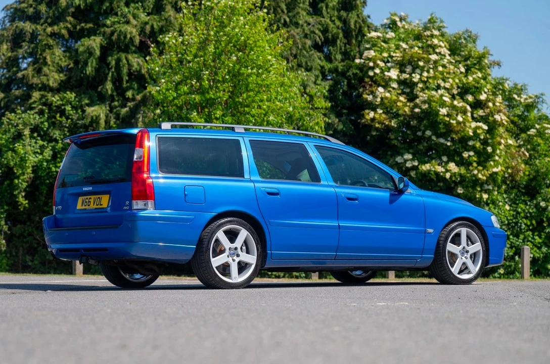 2005 Volvo V70 R 2nd Gen - Image 12 of 30
