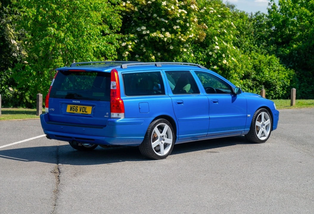 2005 Volvo V70 R 2nd Gen - Image 13 of 30
