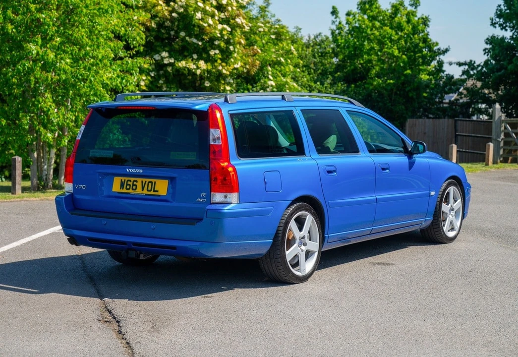 2005 Volvo V70 R 2nd Gen - Image 14 of 30