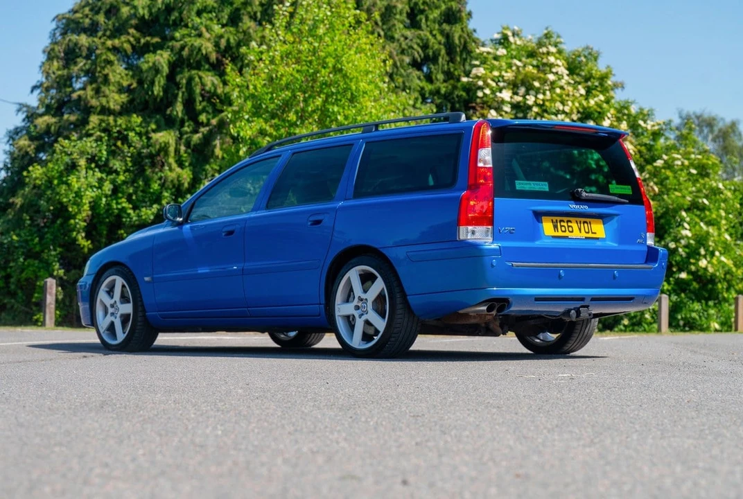2005 Volvo V70 R 2nd Gen - Image 17 of 30