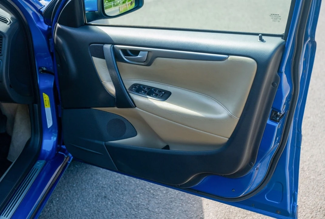 2005 Volvo V70 R 2nd Gen - Image 30 of 30