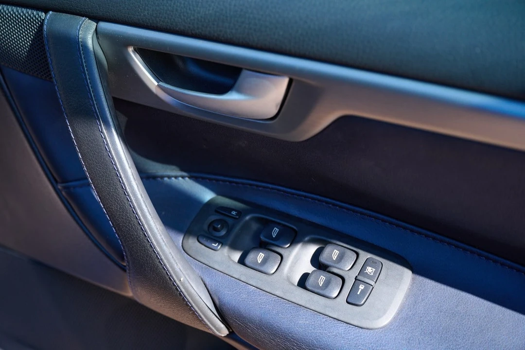 2005 Volvo V70 R 2nd Gen - Image 23 of 31