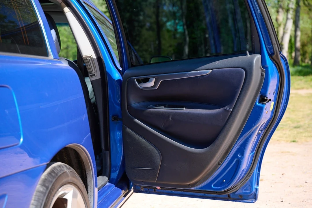2005 Volvo V70 R 2nd Gen - Image 24 of 31
