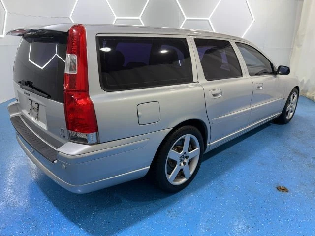 2005 Volvo V70 R 2nd Gen - Image 5 of 21