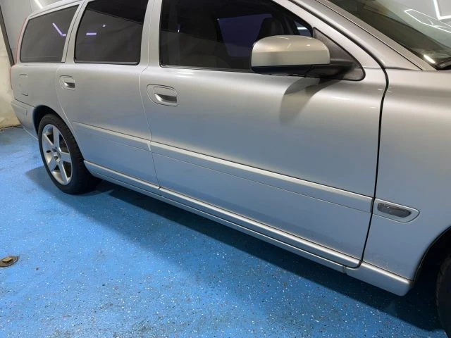 2005 Volvo V70 R 2nd Gen - Image 18 of 21