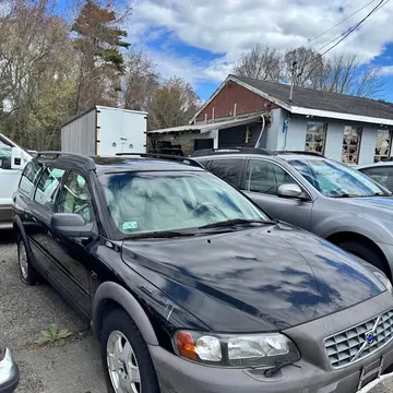 2005 Volvo V70 XC AWD SE Wagon 4D