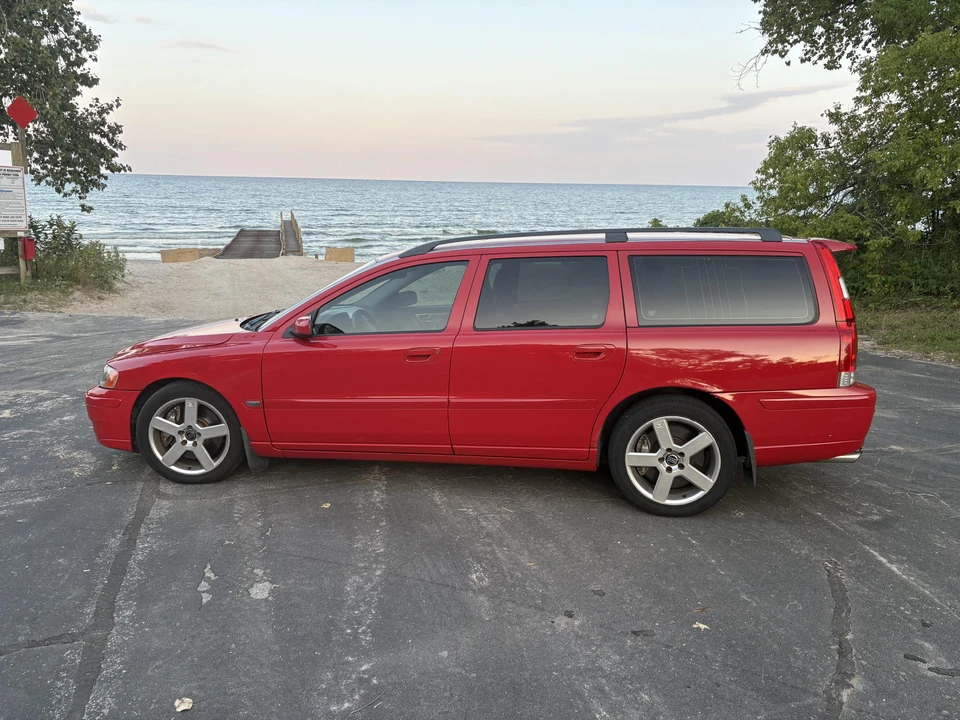 2005 Volvo V70 R 2nd Gen - Image 5 of 31