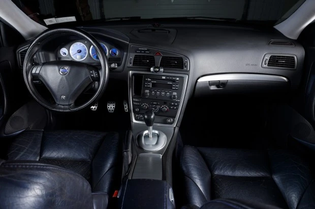 2005 Volvo V70 2nd Gen - Image 5 of 8
