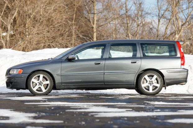 2005 Volvo V70 2nd Gen - Image 3 of 8