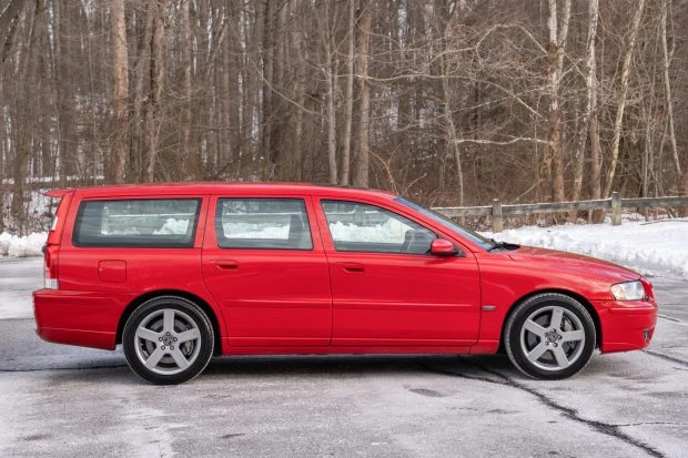 2005 Volvo V70 2nd Gen - Image 3 of 8