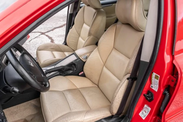 2005 Volvo V70 2nd Gen - Image 4 of 8