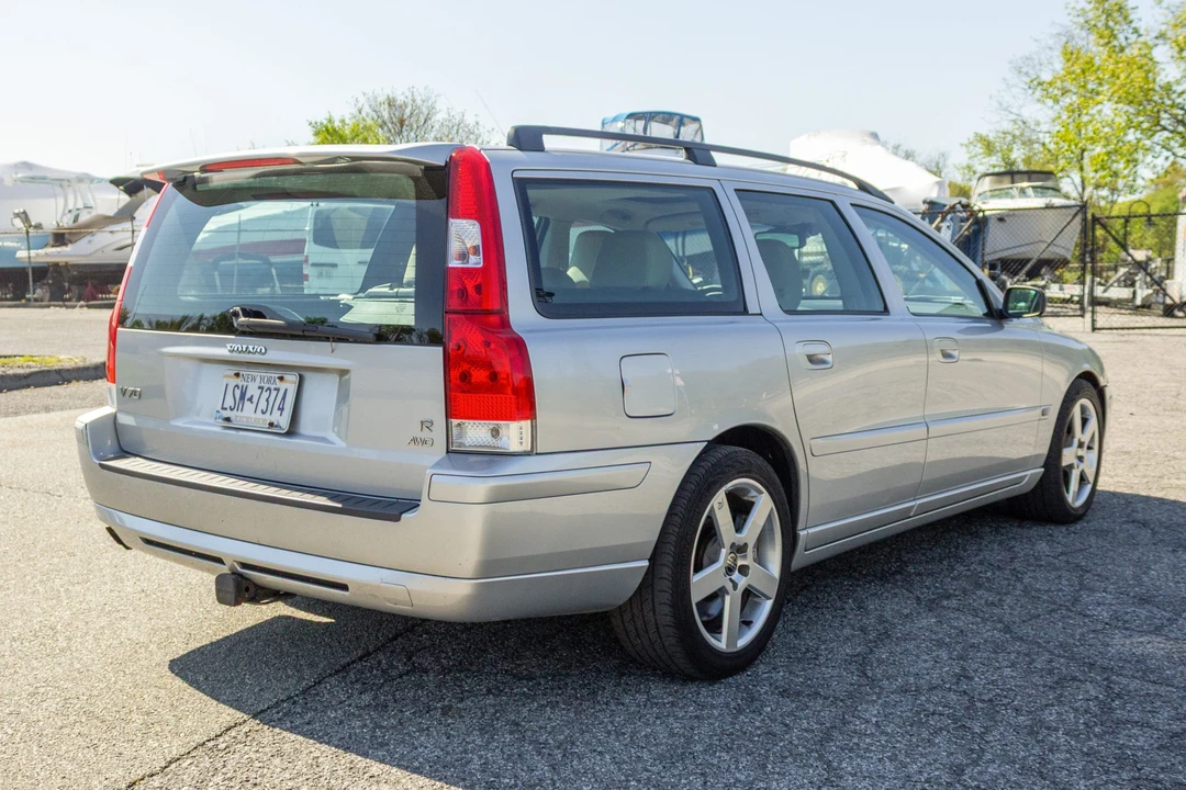 2005 Volvo V70 R 2nd Gen - Image 8 of 31