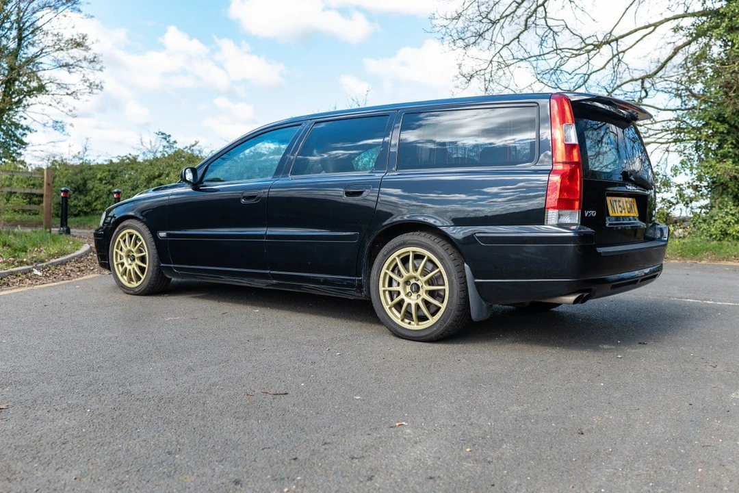 2005 Volvo V70 R 2nd Gen - Image 12 of 30