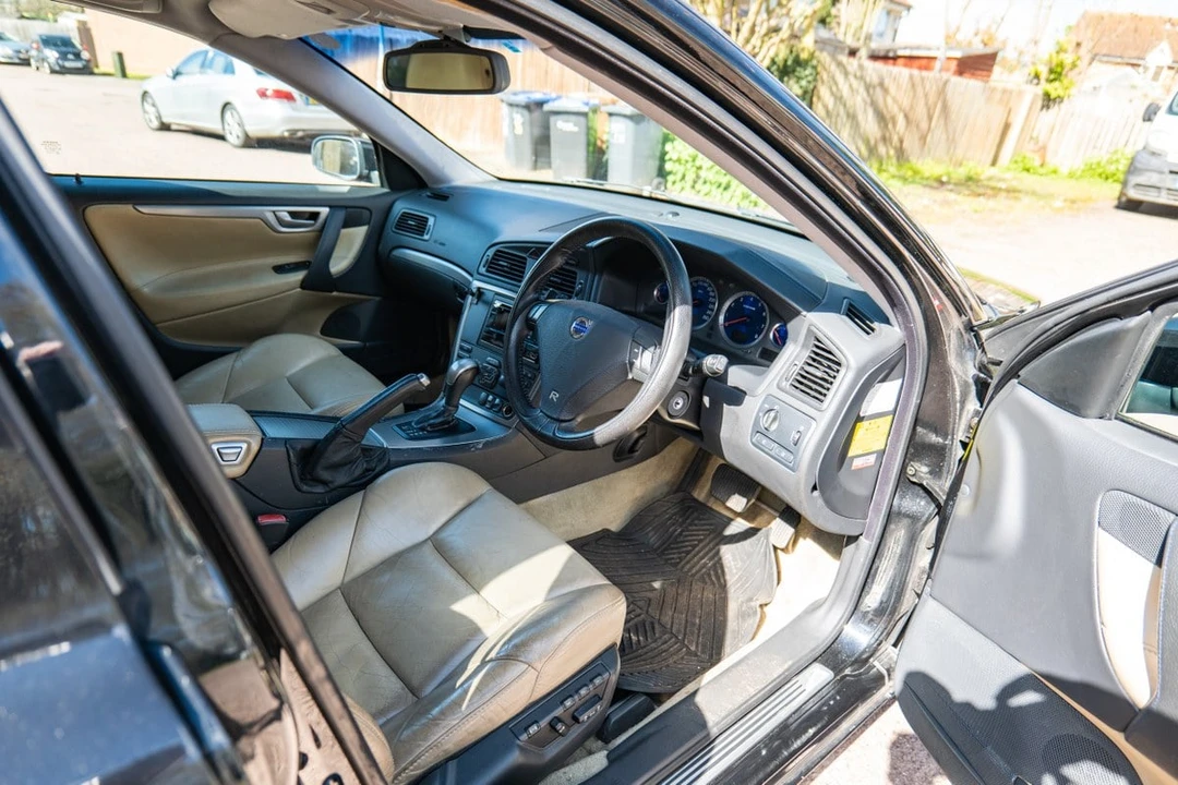 2005 Volvo V70 R 2nd Gen - Image 26 of 30