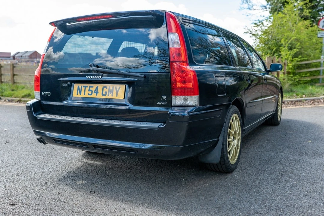 2005 Volvo V70 R 2nd Gen - Image 7 of 30