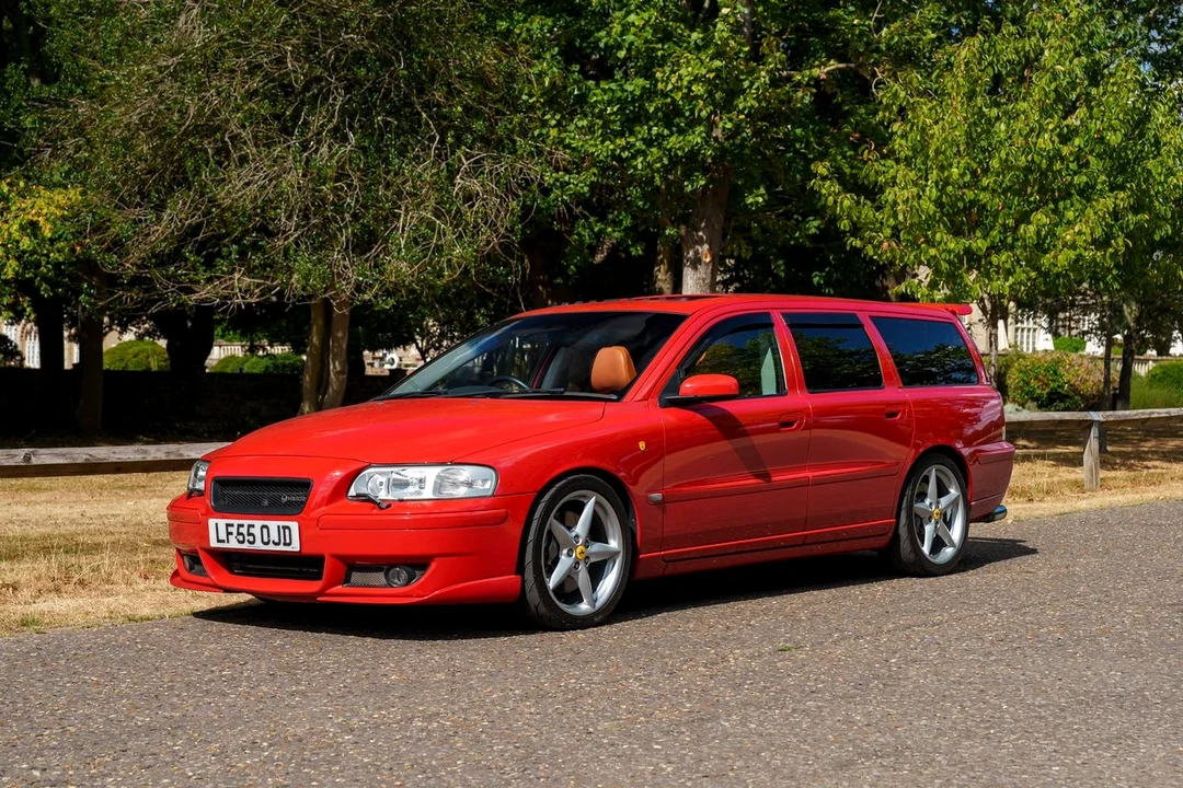 2005 Volvo V70 R 2nd Gen - Image 2 of 30