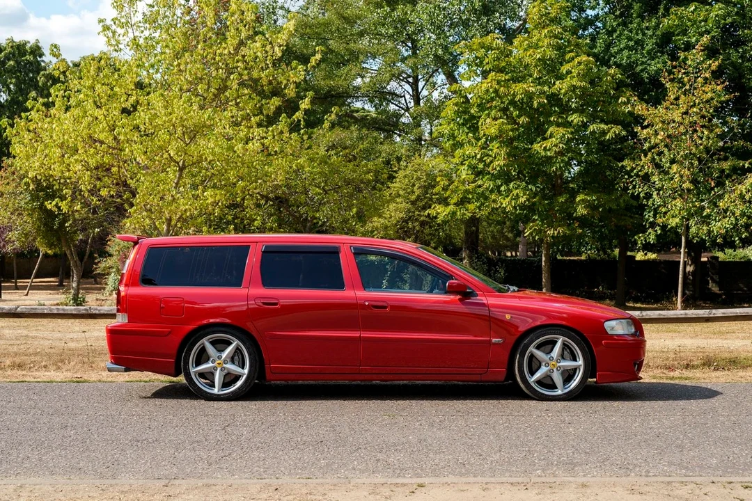 2005 Volvo V70 R 2nd Gen - Image 9 of 30