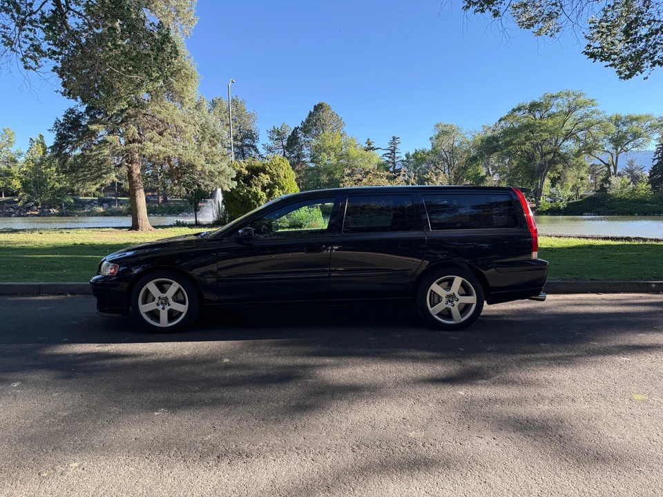 2005 Volvo V70 R 2nd Gen - Image 11 of 31