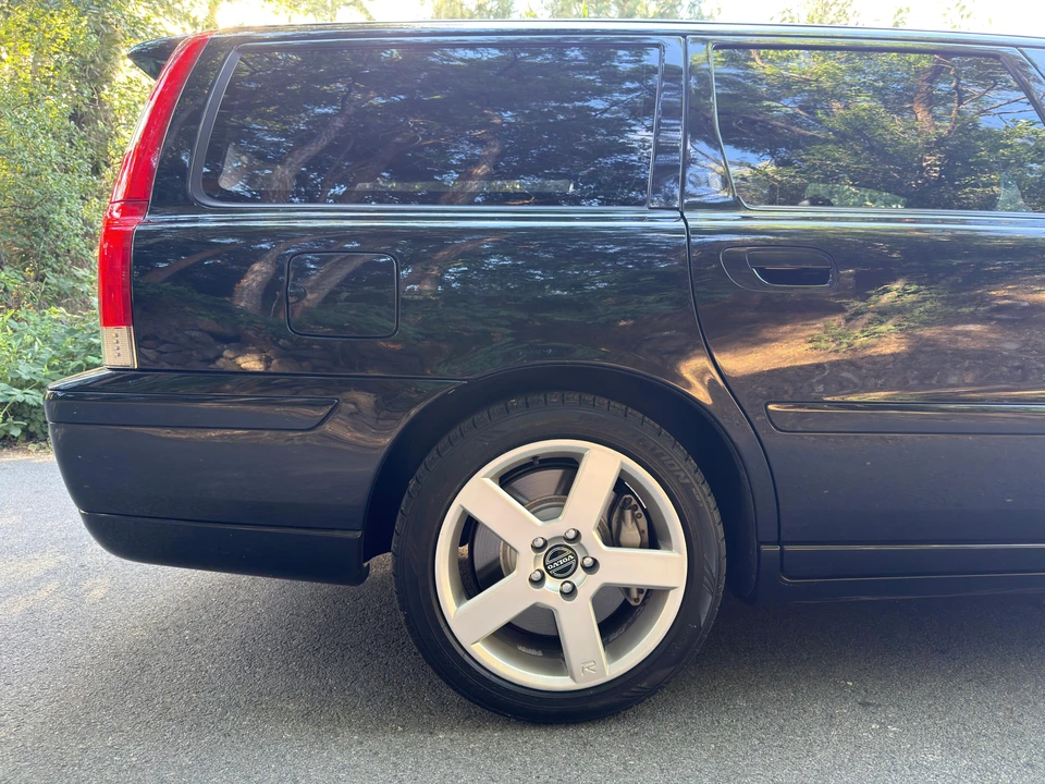 2005 Volvo V70 R 2nd Gen - Image 27 of 31