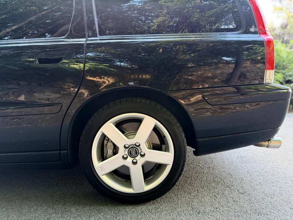 2005 Volvo V70 R 2nd Gen - Image 26 of 31