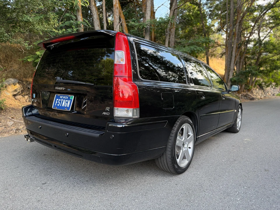 2005 Volvo V70 R 2nd Gen - Image 16 of 31